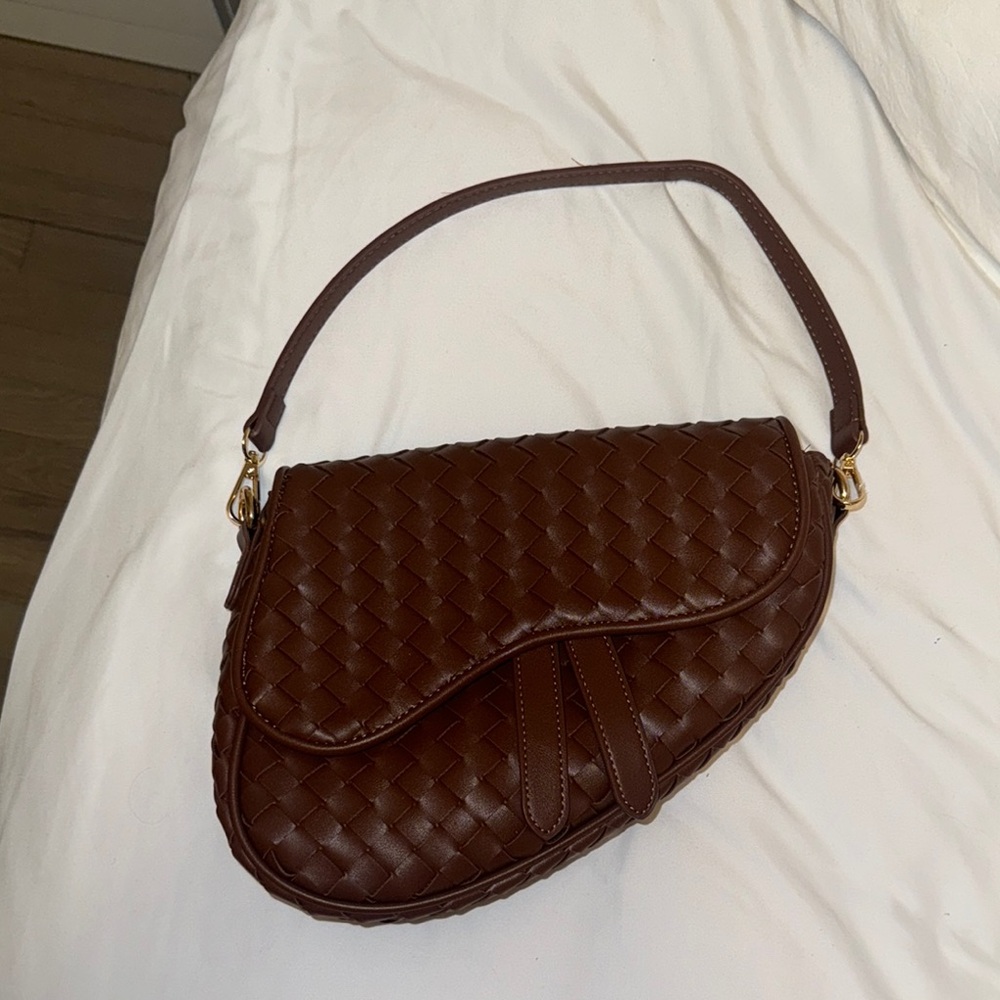 Elegant Brown Woven Leather Bag